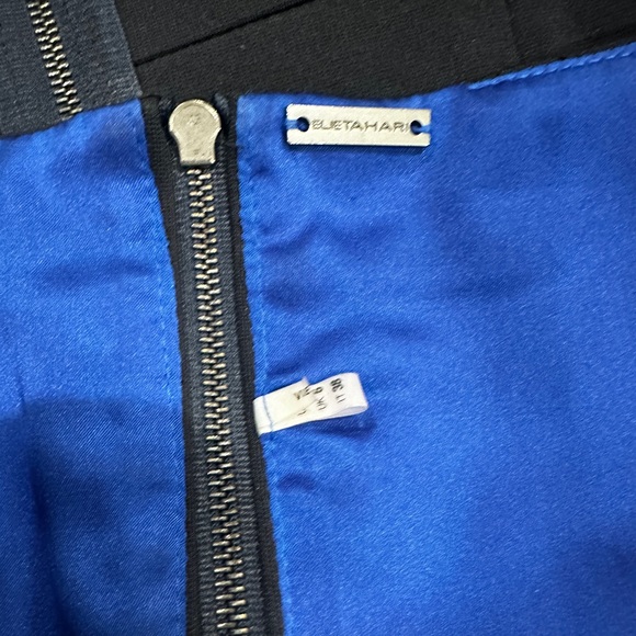 Navy Elie Tahari Navy Blue Sheath Lined Dress Fitted Zip Back Size 2 - Picture 6 of 6